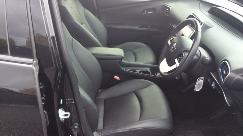 内装前方シート