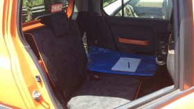 内装後方シート