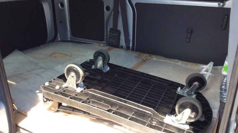 内装後方シート