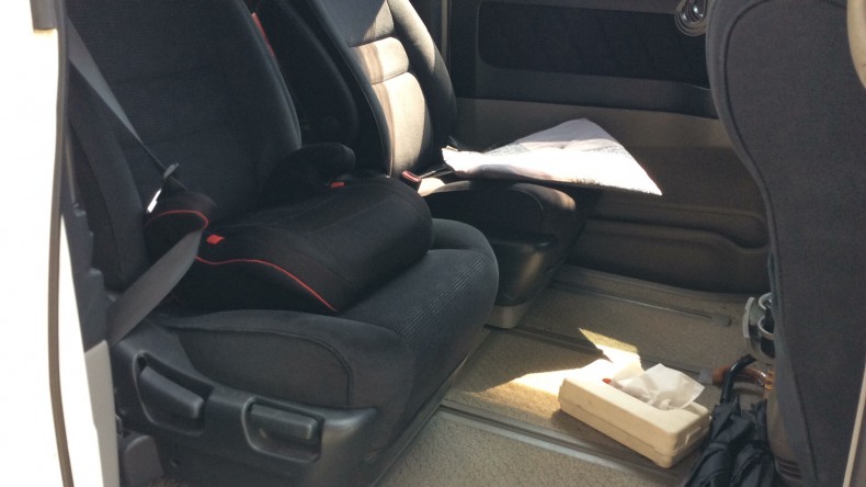 内装後方シート