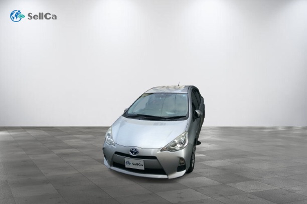 トヨタ/アクア-21048