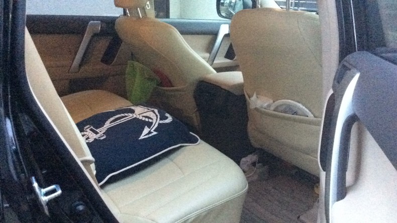 内装後方シート