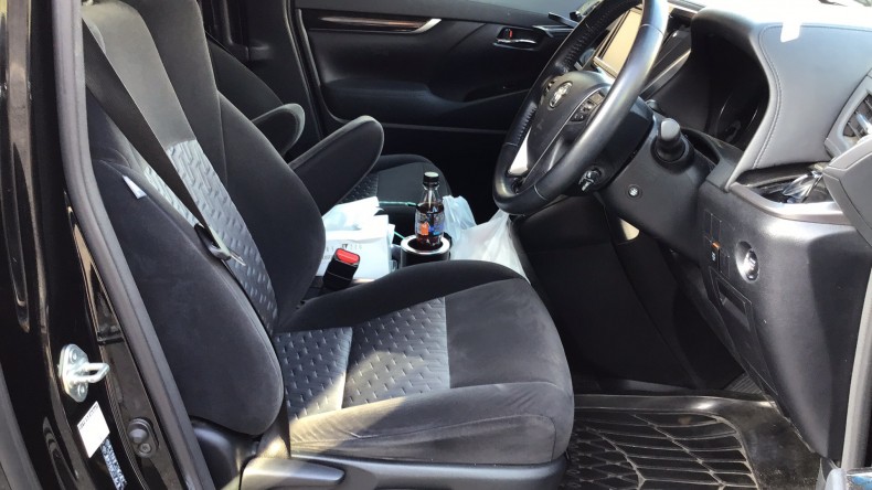 内装前方シート