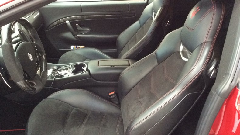 内装前方シート