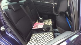 内装後方シート