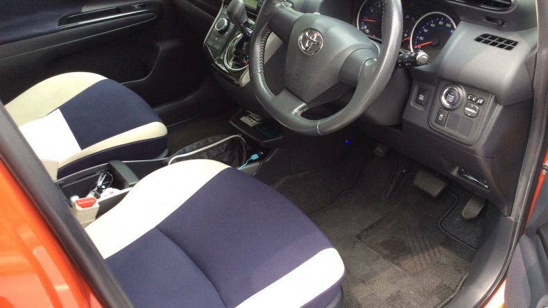 内装前方シート