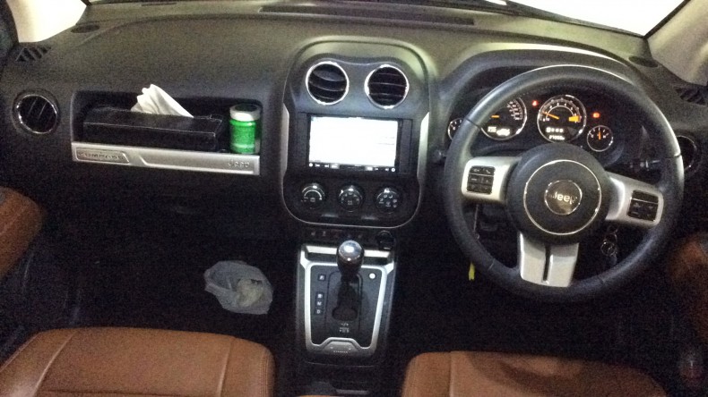 内装インパネ全体