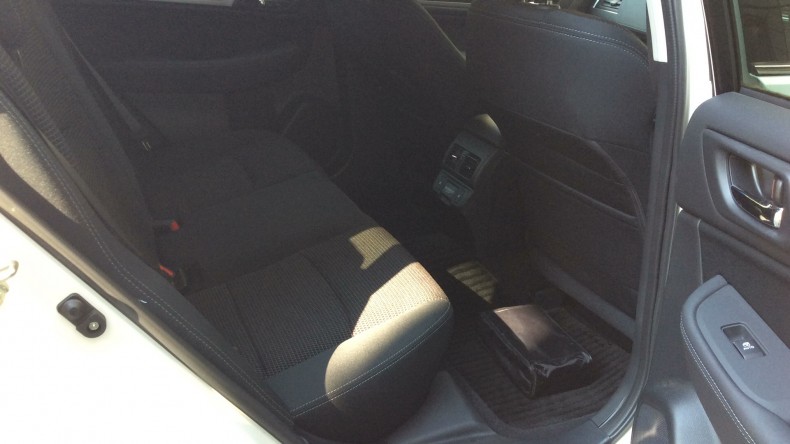 内装後方シート