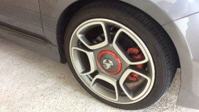 タイヤホイール前