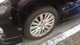 タイヤホイール前