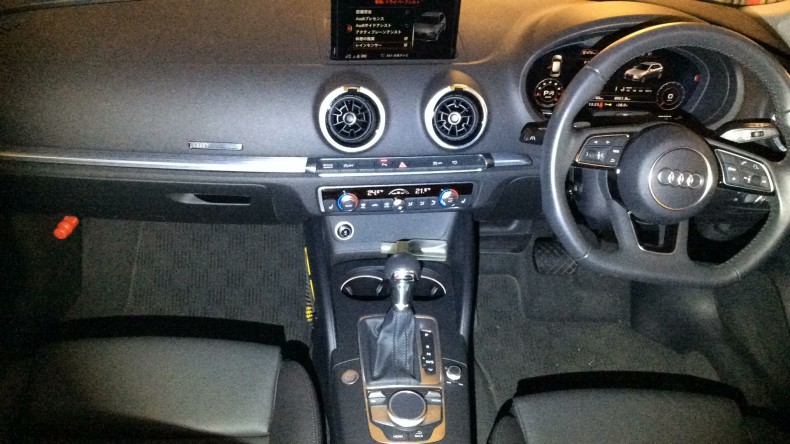 内装インパネ全体