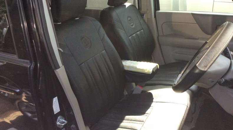 内装前方シート