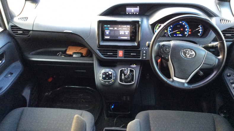 内装インパネ全体