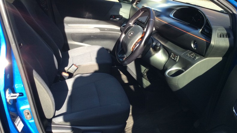 内装前方シート