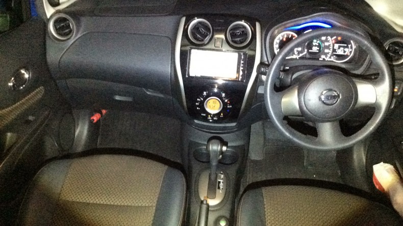 内装インパネ全体