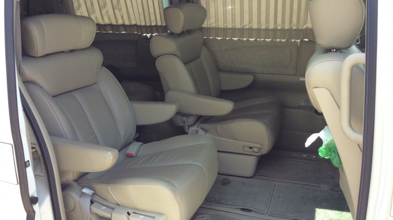 内装後方シート