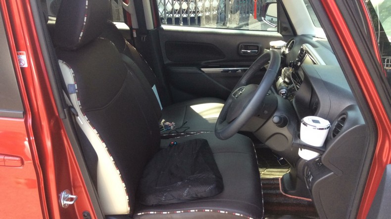 内装前方シート