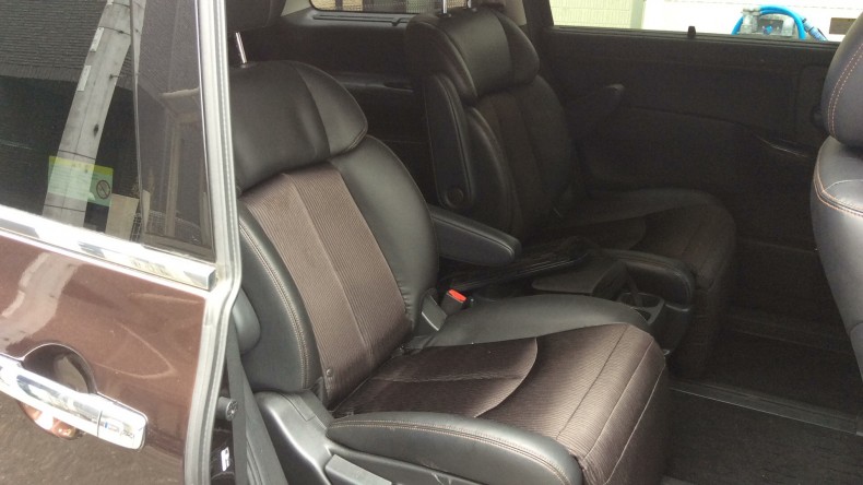 内装後方シート