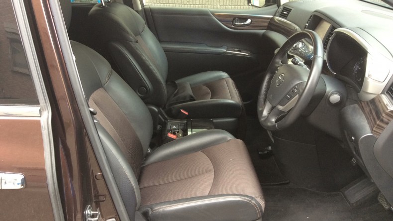 内装前方シート