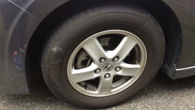 タイヤホイール前