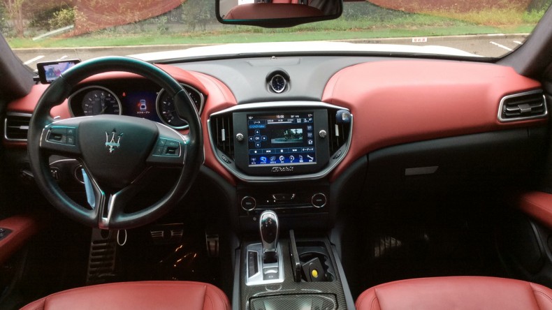 内装インパネ全体