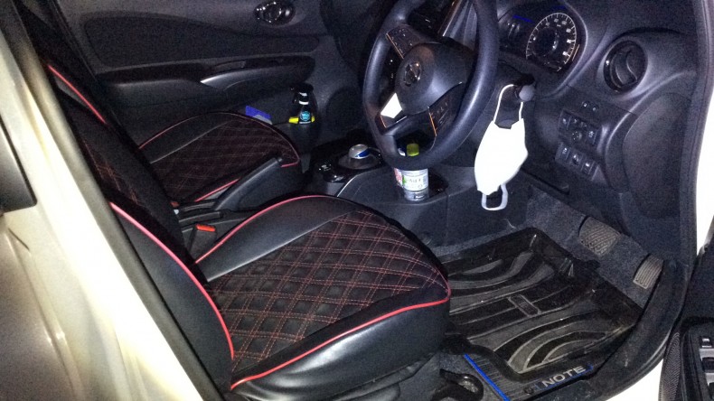 内装前方シート