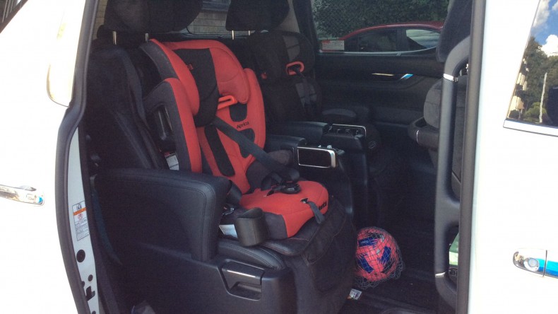 内装後方シート