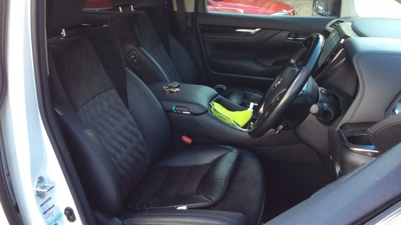 内装前方シート