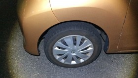 タイヤホイール前