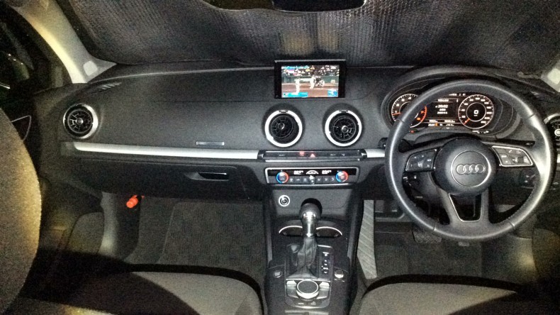 内装インパネ全体