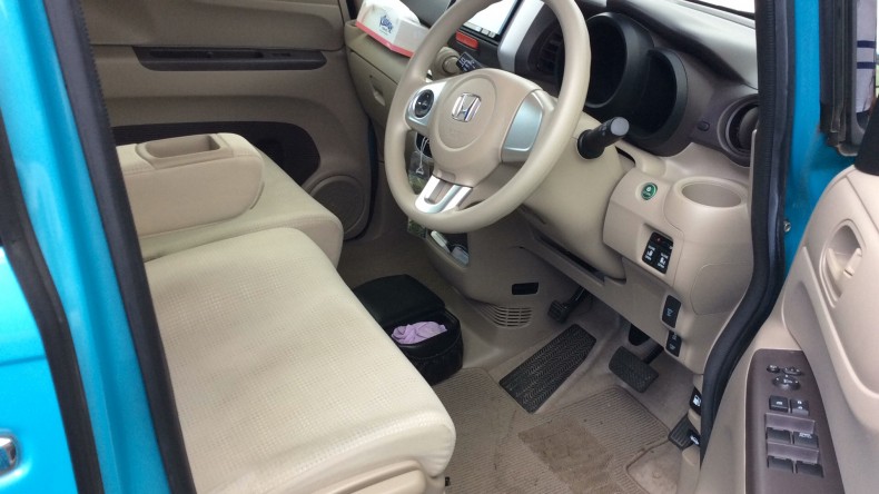 内装前方シート