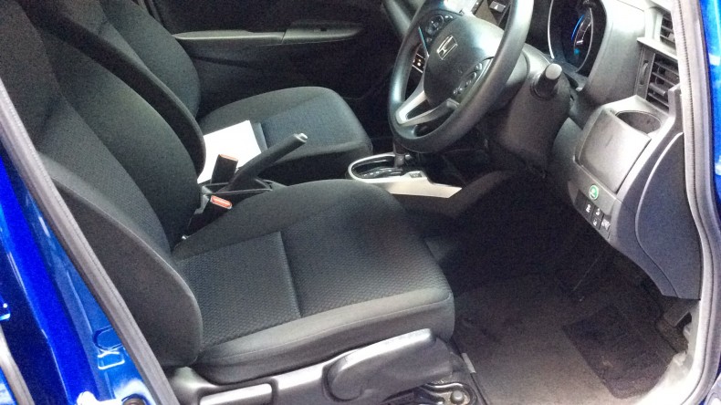 内装前方シート