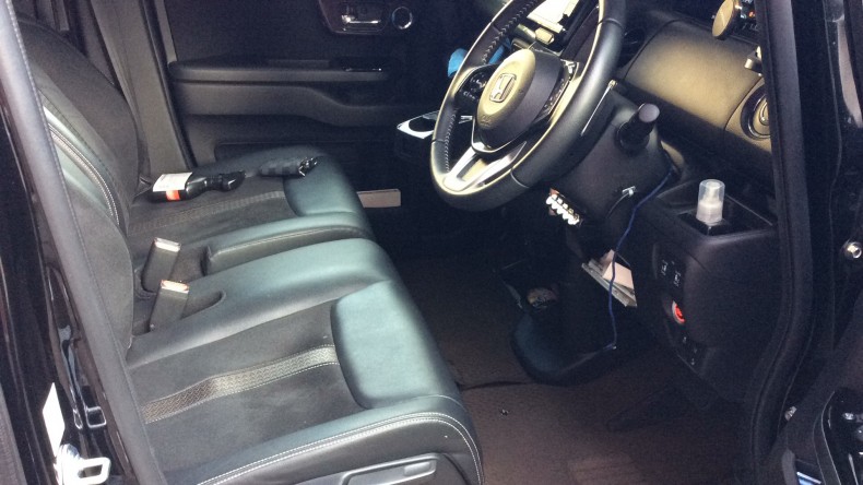 内装前方シート