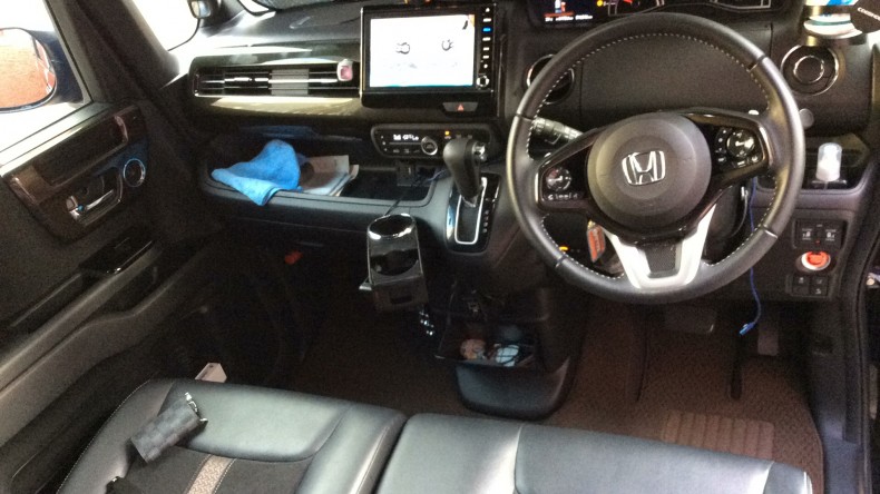 内装インパネ全体