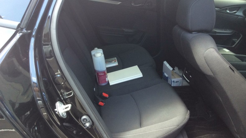 内装後方シート