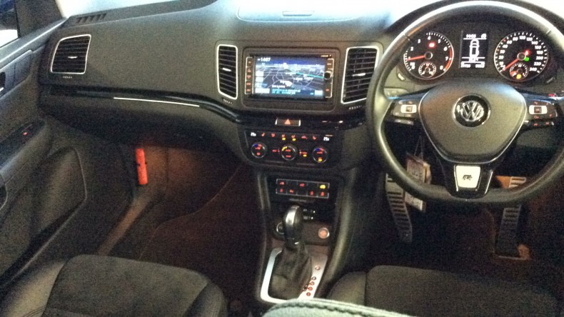 内装インパネ全体