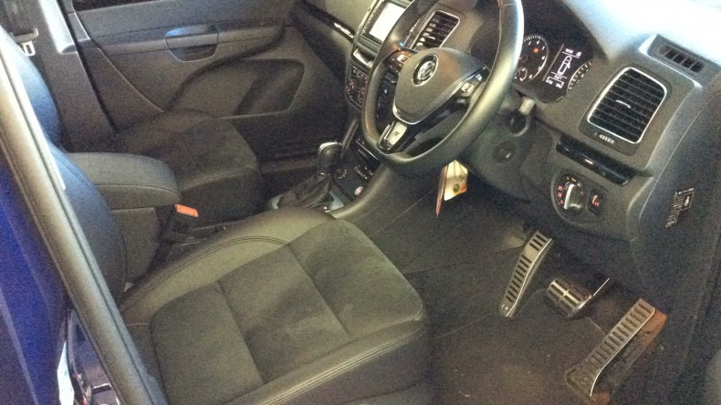 内装前方シート