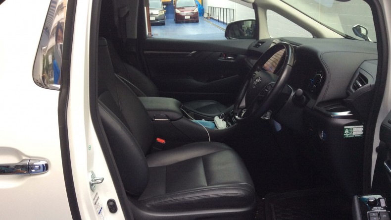 内装前方シート