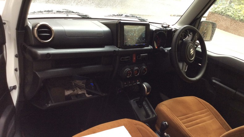 内装インパネ全体