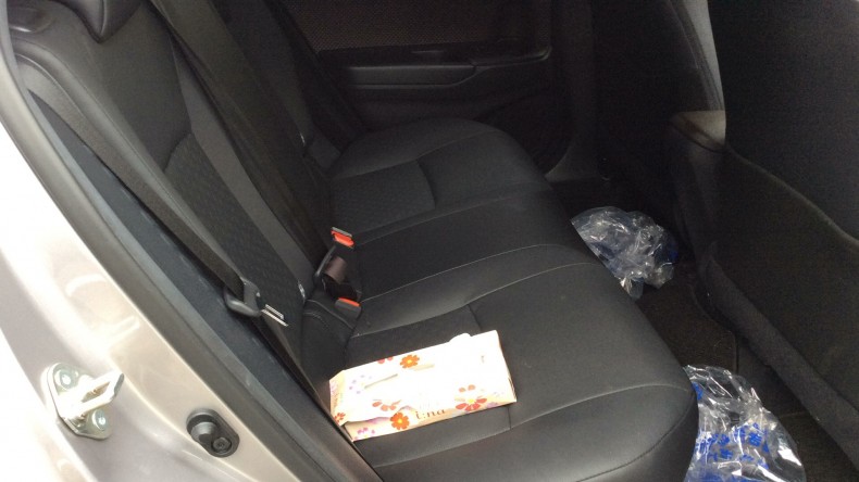 内装後方シート