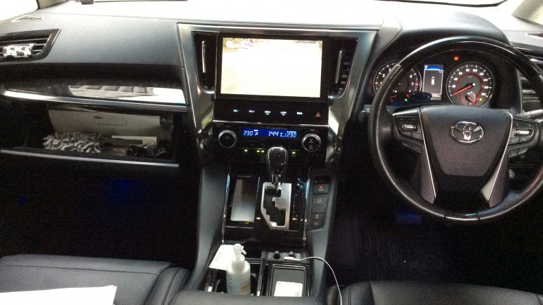 内装インパネ全体