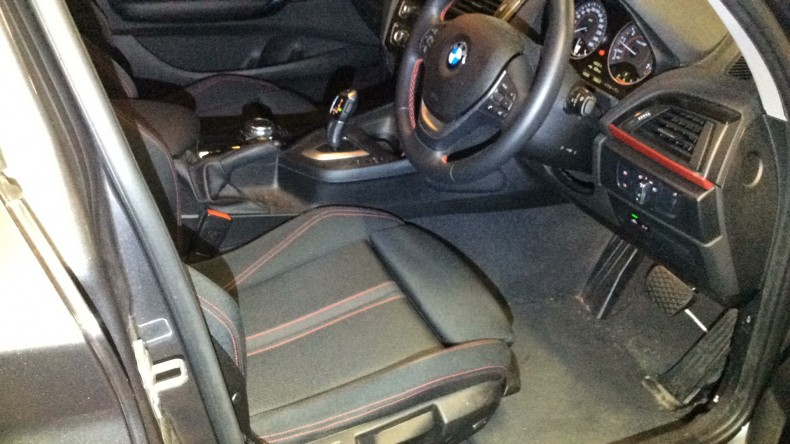 内装前方シート