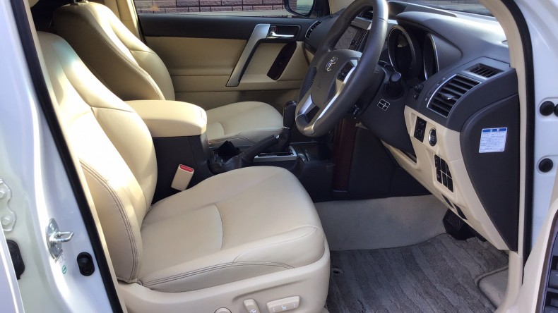 内装前方シート