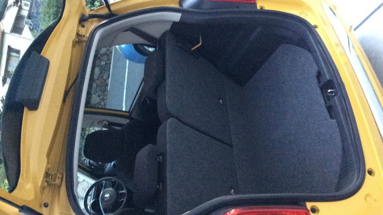 内装トランク