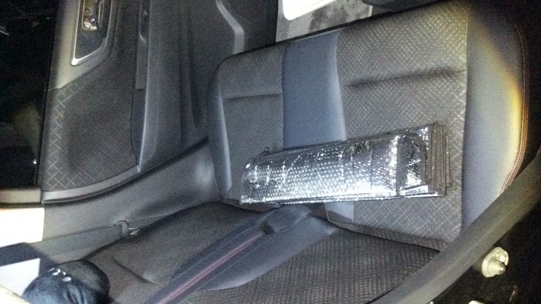 内装後方シート