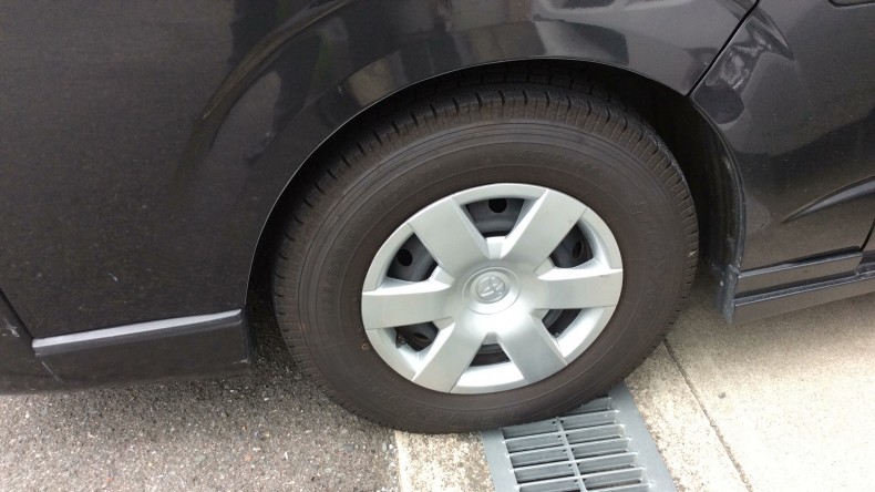 タイヤホイール前