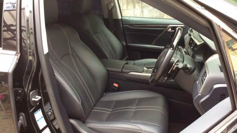 内装前方シート