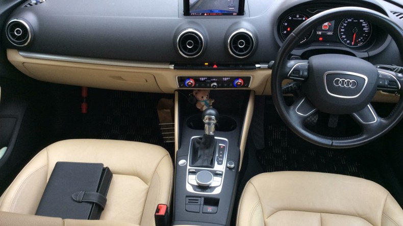 内装インパネ全体