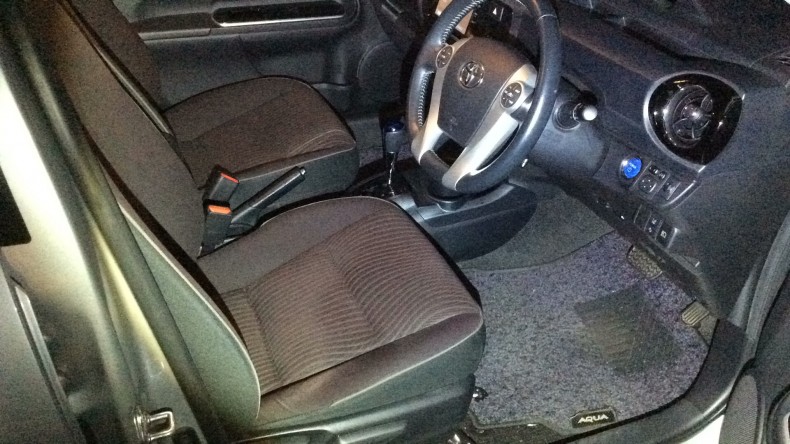 内装前方シート