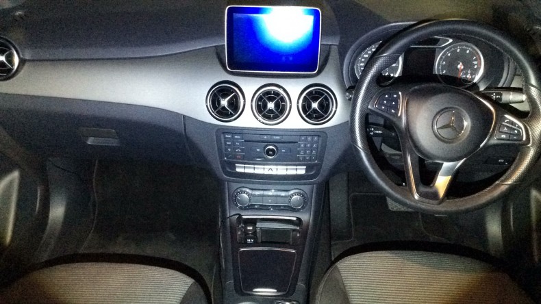 内装インパネ全体